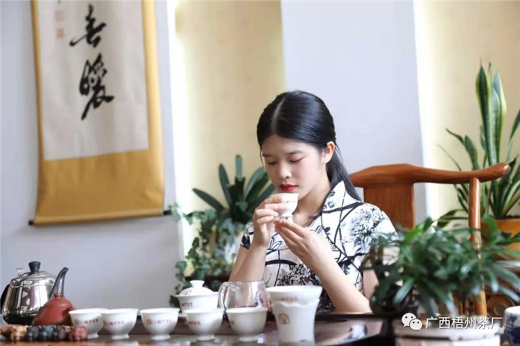 微信圖片_20191025103250_副本.jpg 微信圖片_20191025103250_副本.jpg